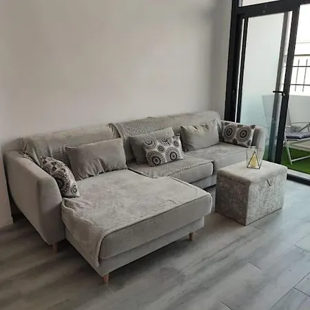Great In Central Apartment